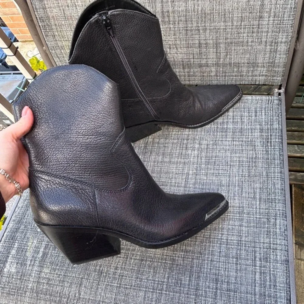 Dolce Vita Valory Black Leather Western Ankle Boots Size 9 - Picture 6 of 13